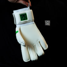Load image into Gallery viewer, Monté Champ Hybrid Limited Edition